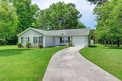 146 Marcil Ln, Hampstead, NC 28443 photo 2