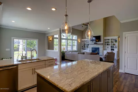 106 Center Dr, Hampstead, NC 28443 photo 4