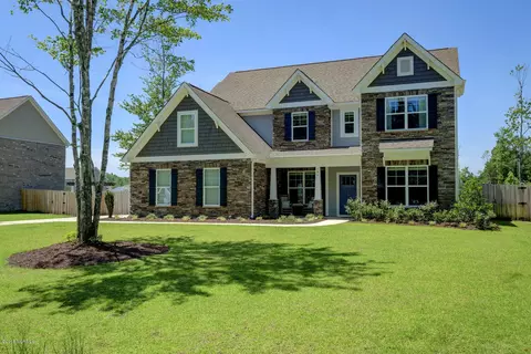 106 Center Dr, Hampstead, NC 28443 photo 1