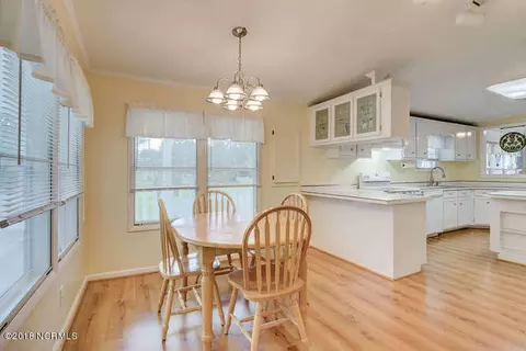 110 Sunset Ct, Hampstead, NC 28443 photo 13