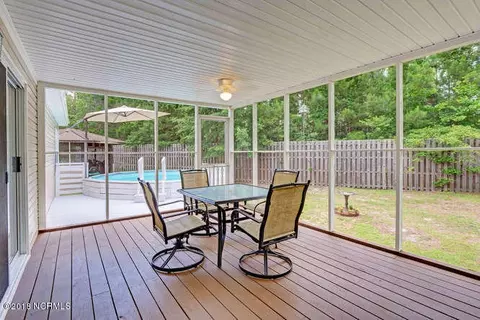 110 Sunset Ct, Hampstead, NC 28443 photo 23