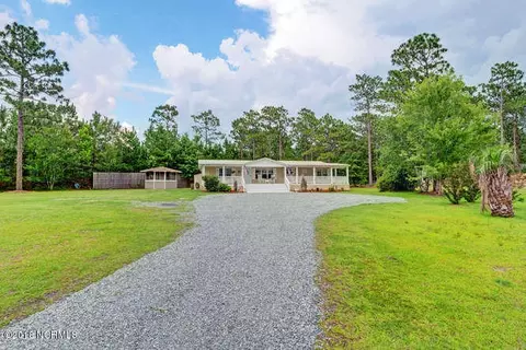110 Sunset Ct, Hampstead, NC 28443 photo 2