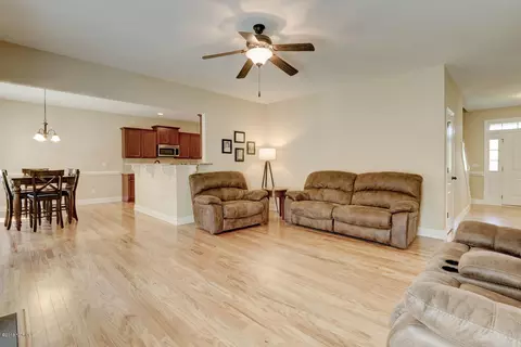 396 Scrub Oaks Dr, Hampstead, NC 28443 photo 6
