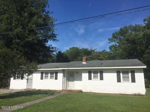 142 Circle Dr, Wallace, NC 28466 photo 1