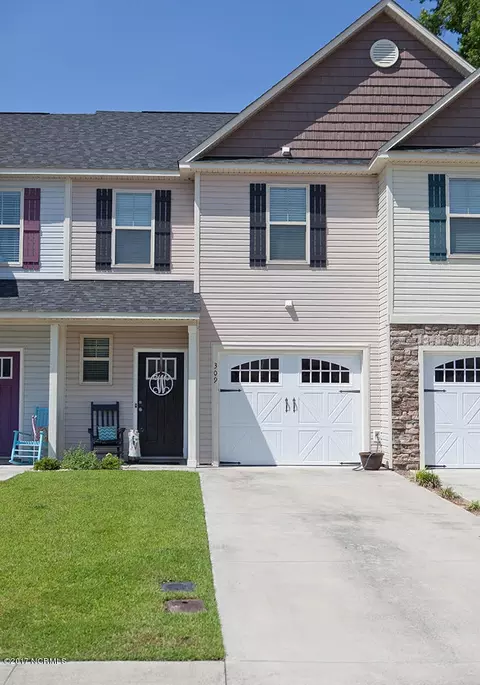 309 Winstead Loop Rd, Richlands, NC 28574 photo 1