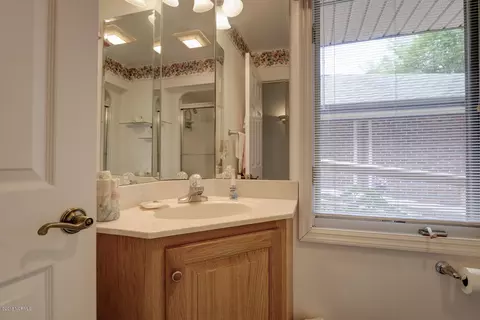 202 Lakeview Dr, Hampstead, NC 28443 photo 24
