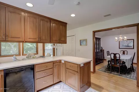 202 Lakeview Dr, Hampstead, NC 28443 photo 16