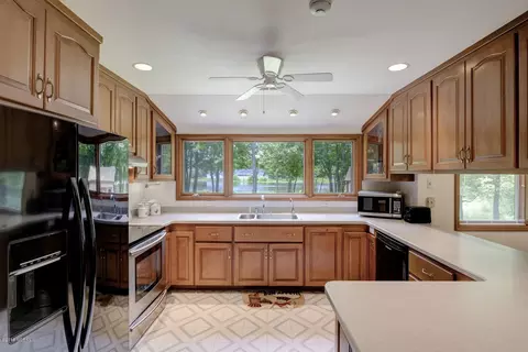 202 Lakeview Dr, Hampstead, NC 28443 photo 13