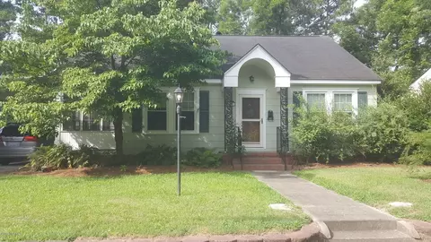 709 E 4th St, Washington, NC 27889 photo 1