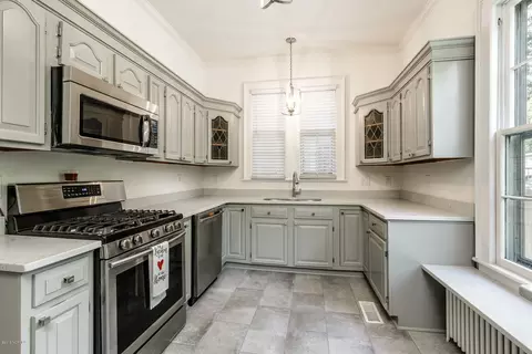 621 Middle St, New Bern, NC 28560 photo 3