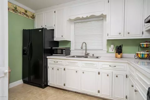1903 Shingleton Rd, Stantonsburg, NC 27883 photo 8