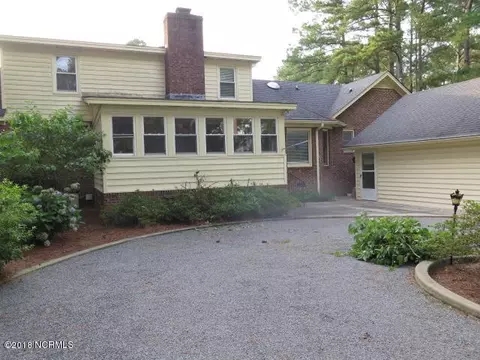 400 Fox Lake Dr, Clinton, NC 28328 photo 4
