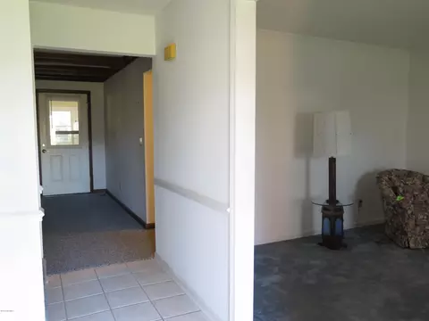 400 Fox Lake Dr, Clinton, NC 28328 photo 8