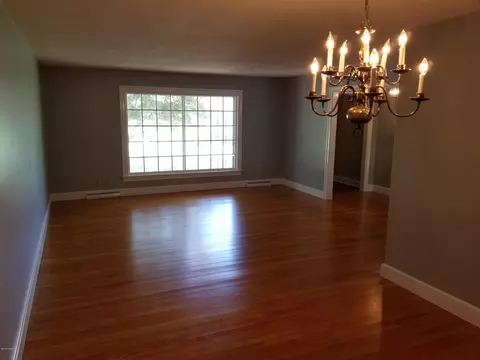 2107 Michelle Dr, Kinston, NC 28504 photo 4