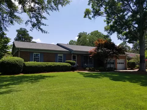 2107 Michelle Dr, Kinston, NC 28504 photo 2