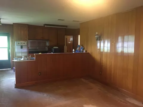 425 E Westbrook St, Wallace, NC 28466 photo 2