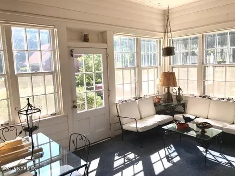 528 E Front St, New Bern, NC 28560 photo 8
