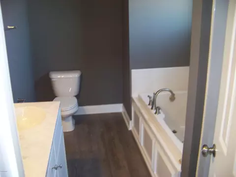 252 Eureka Ave, Washington, NC 27889 photo 4