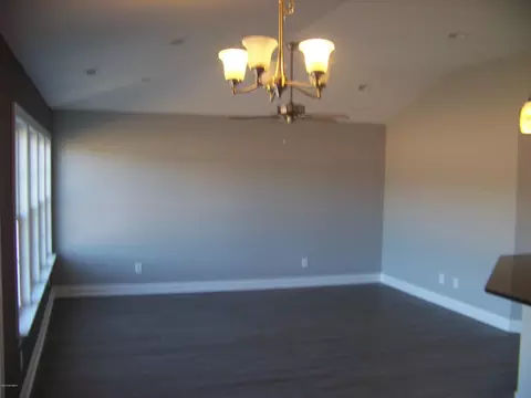 252 Eureka Ave, Washington, NC 27889 photo 2