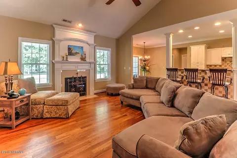 322 Long Leaf Dr, Hampstead, NC 28443 photo 4