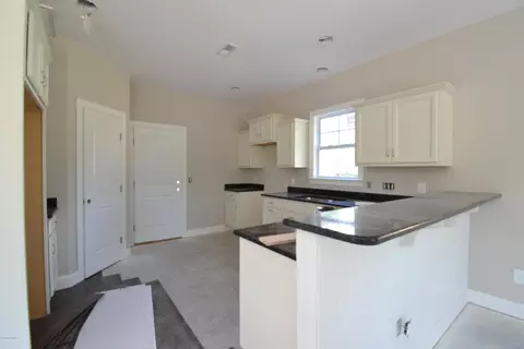 894 Hoover Rd, Hampstead, NC 28443 photo 5