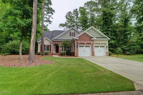 115 Cherry Laurel Dr, Wallace, NC 28466 photo 1