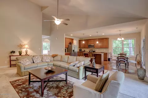 115 Cherry Laurel Dr, Wallace, NC 28466 photo 8