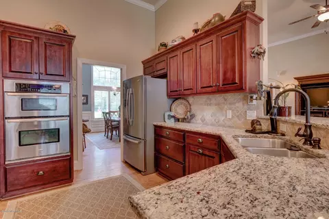1008 Grandview Dr, Hampstead, NC 28443 photo 18