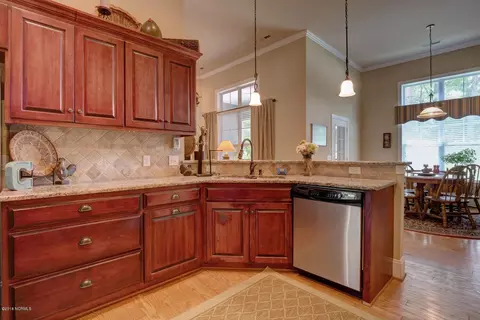 1008 Grandview Dr, Hampstead, NC 28443 photo 16