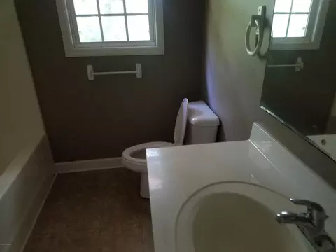 757 Prosperity Dr, Wallace, NC 28466 photo 8