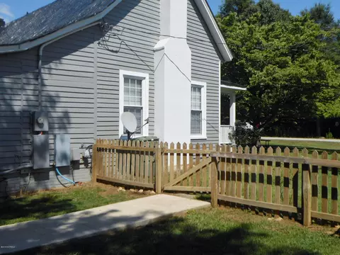 309 E Railroad St, Spring Hope, NC 27882 photo 11