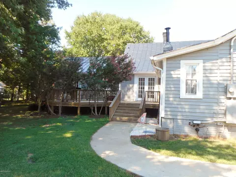 309 E Railroad St, Spring Hope, NC 27882 photo 9