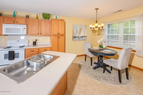 103 Appleton Ln, Richlands, NC 28574 photo 12