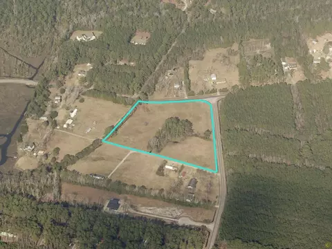 460 Straits Rd, Gloucester, NC 28528 photo 5