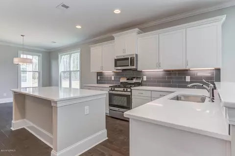 102 Collins Way, Hampstead, NC 28443 photo 8