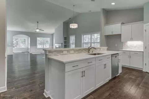 92 Collins Way, Hampstead, NC 28443 photo 4