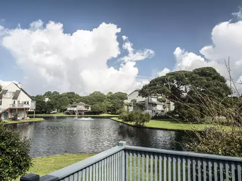206 Sandfiddler E, Emerald Isle, NC 28594 photo 3