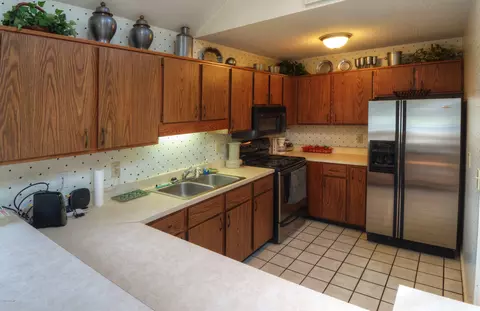 206 Sandfiddler E, Emerald Isle, NC 28594 photo 10