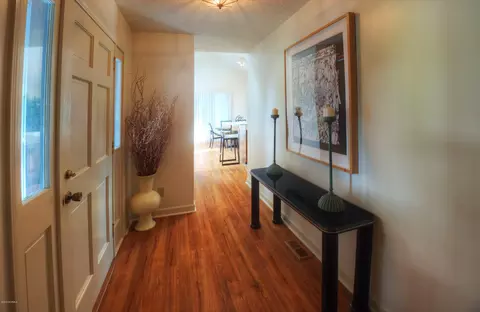 206 Sandfiddler E, Emerald Isle, NC 28594 photo 4