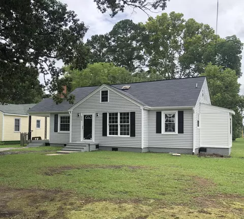 230 6th St, Ayden, NC 28513 photo 1