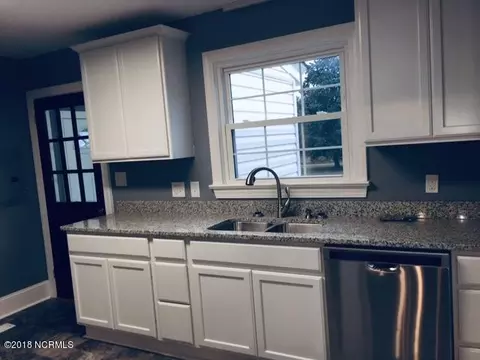 230 6th St, Ayden, NC 28513 photo 5