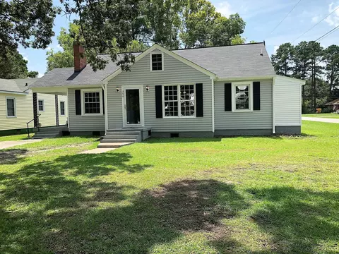 230 6th St, Ayden, NC 28513 photo 2