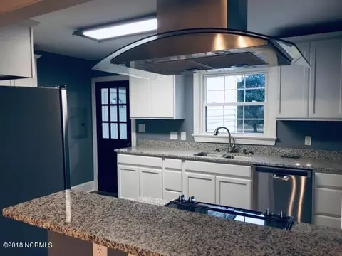 230 6th St, Ayden, NC 28513 photo 8