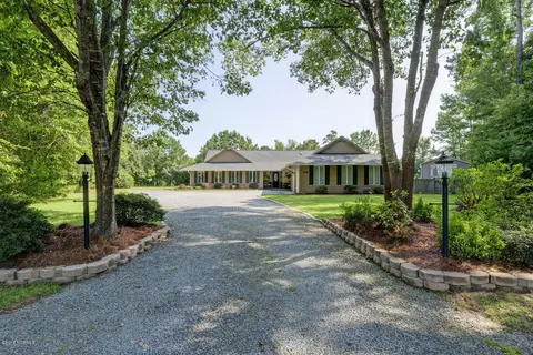 108 Eagle Ln, Hampstead, NC 28443 photo 2