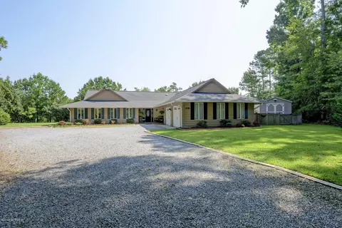 108 Eagle Ln, Hampstead, NC 28443 photo 3