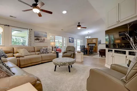 108 Eagle Ln, Hampstead, NC 28443 photo 8