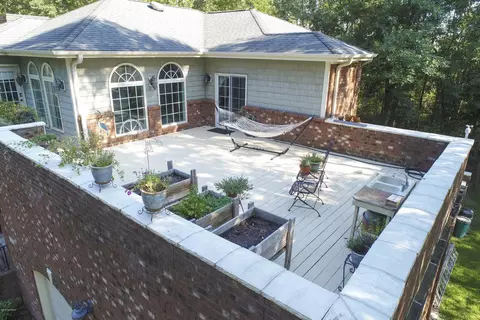 105 Riverview Dr, Washington, NC 27889 photo 6