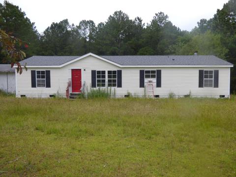 492 Lea Crest Ln, Hampstead, NC 28443 photo 1