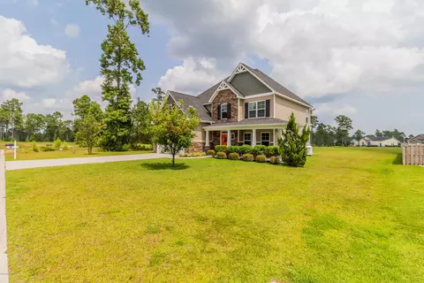 116 Pine Lakes Dr, Maple Hill, NC 28454 photo 2