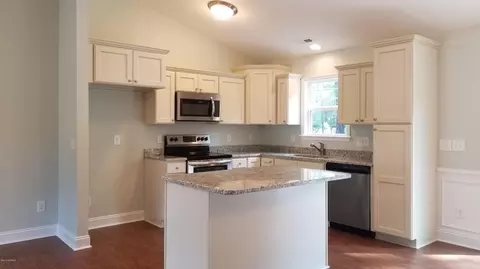 71 Edward Teach Ct, Hampstead, NC 28443 photo 7